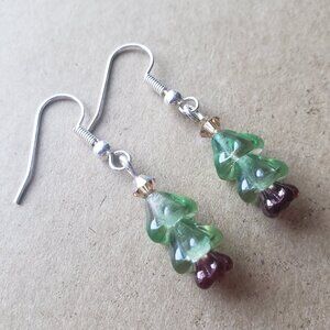 NEW Christmas Tree Earrings 🎄